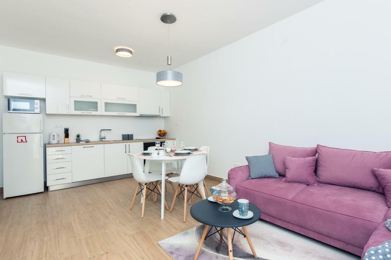 Luxury Apartment Angel Split Exterior photo